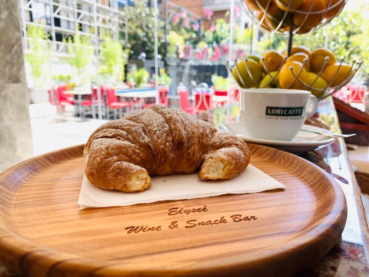 Hotel Elysee 티라나 외부 사진