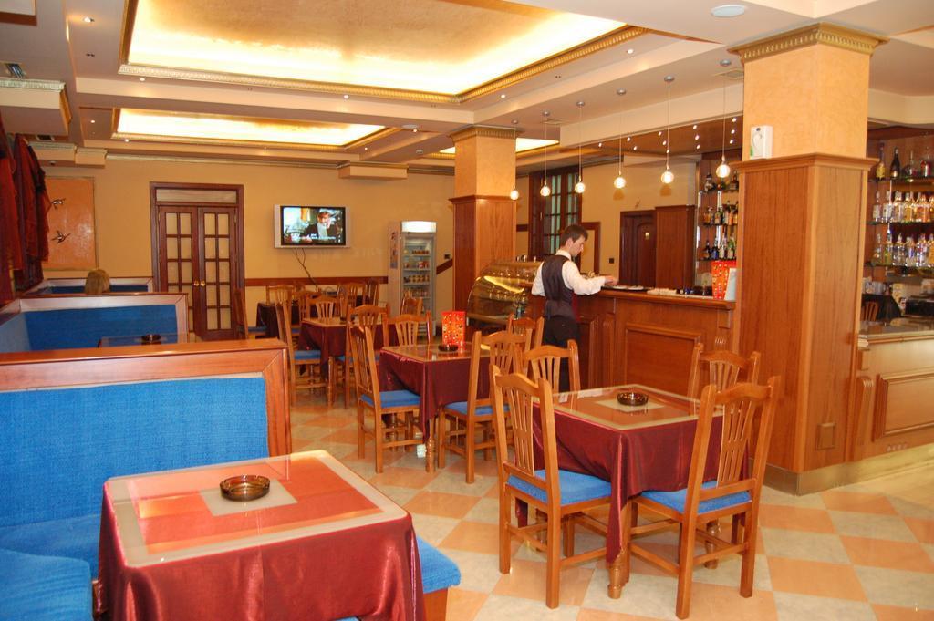 Hotel Elysee 티라나 외부 사진
