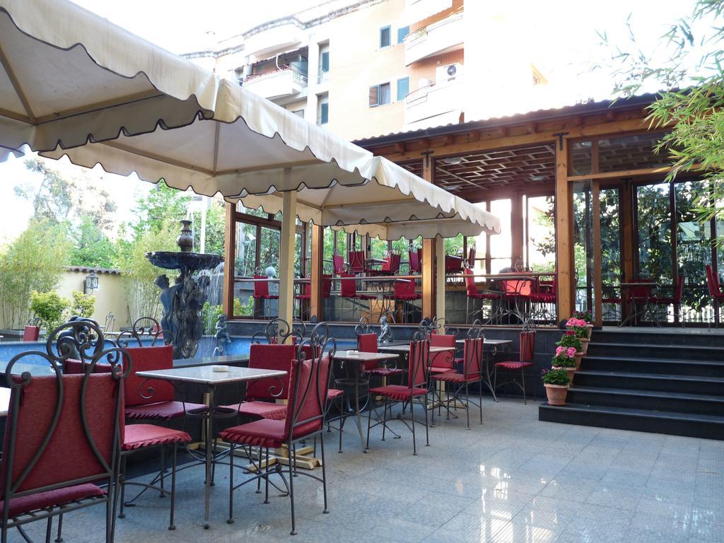 Hotel Elysee 티라나 외부 사진