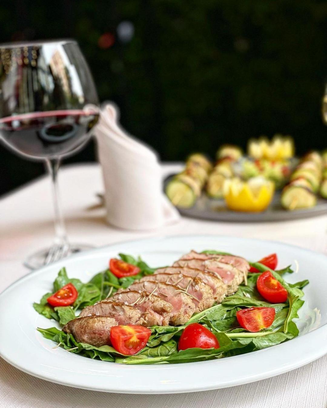 Hotel Elysee 티라나 외부 사진