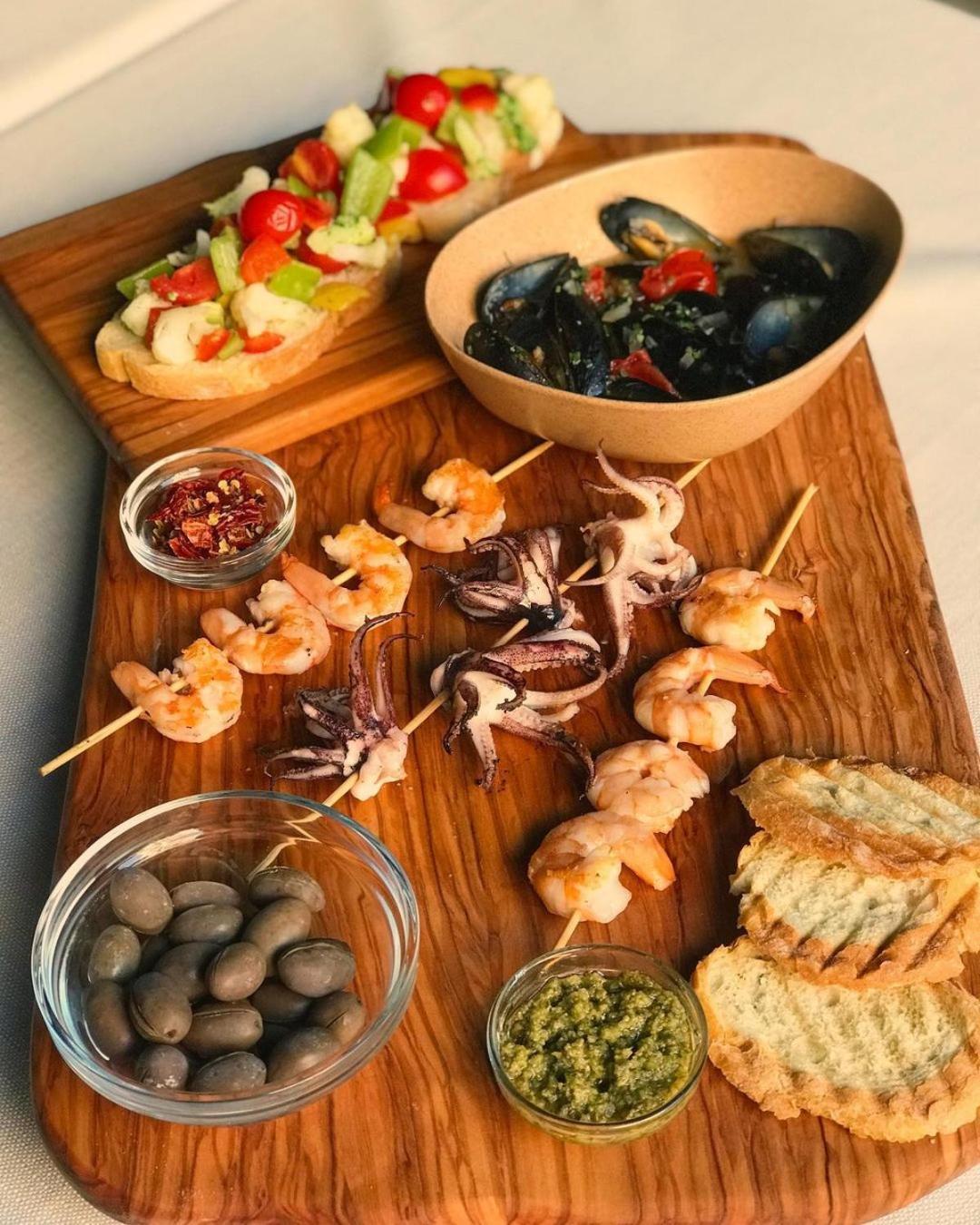 Hotel Elysee 티라나 외부 사진