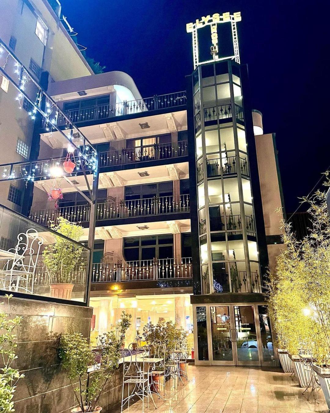 Hotel Elysee 티라나 외부 사진