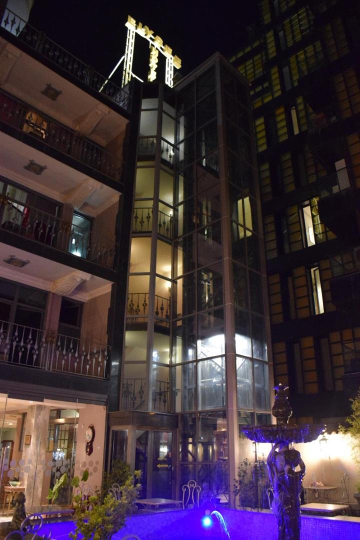 Hotel Elysee 티라나 외부 사진