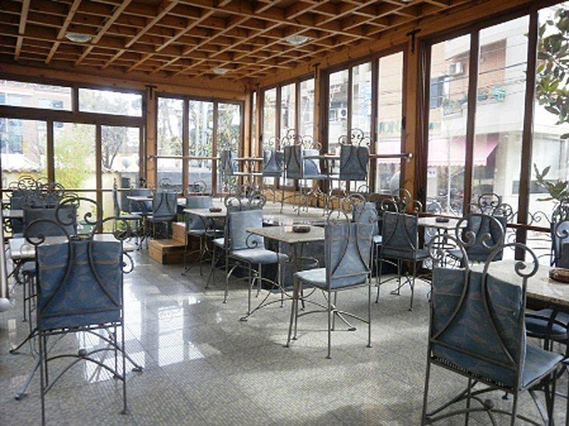 Hotel Elysee 티라나 레스토랑 사진